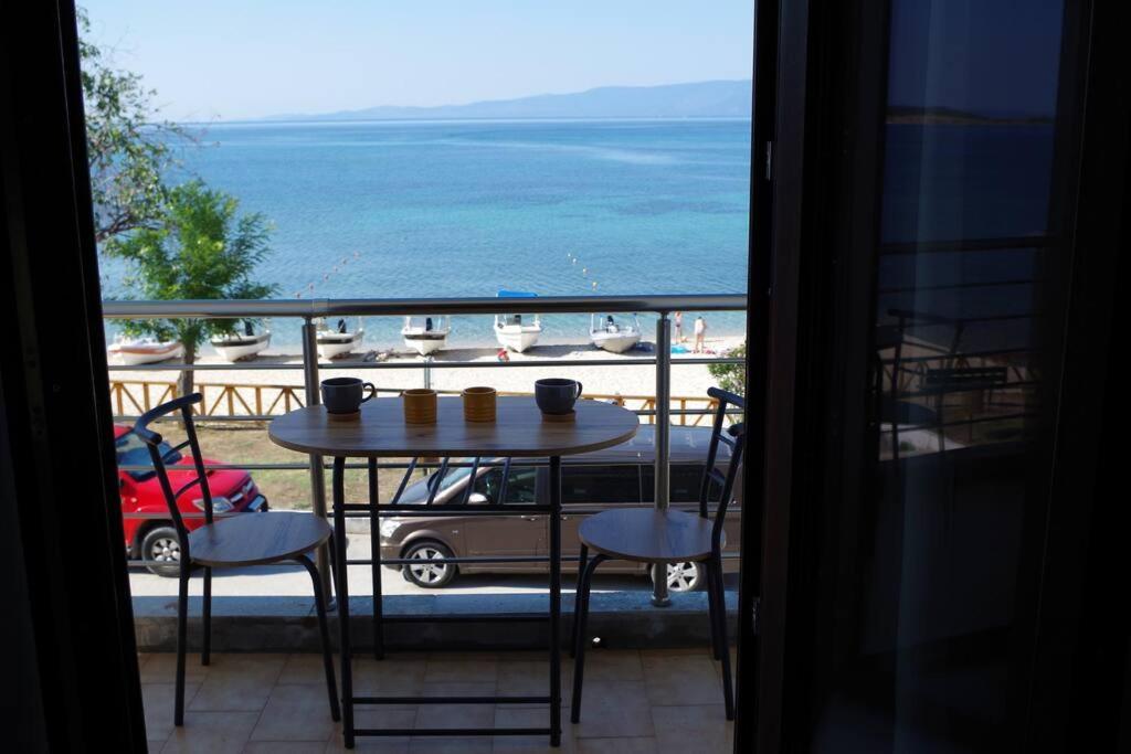 Seafront Centre Ouranoupoli Lägenhet Exteriör bild